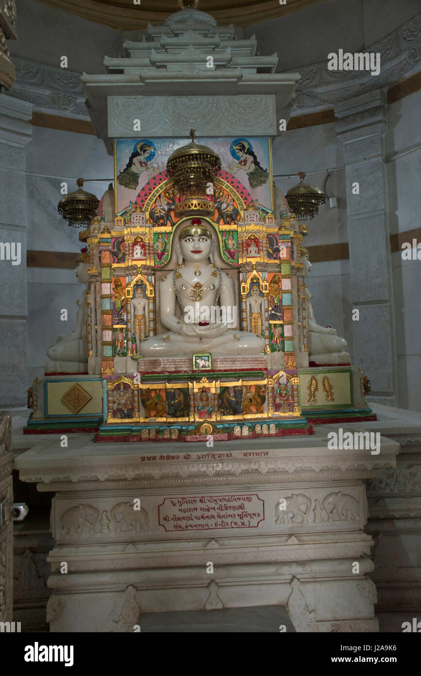 Adinath Deity statue, Shatrunjay Jain Mandir, Katraj Kondhwa Road, Pune Stock Photo