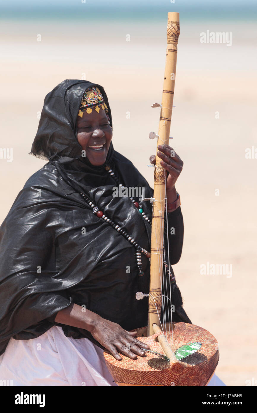 Traditional bedouin instrument hi-res stock photography and images - Alamy