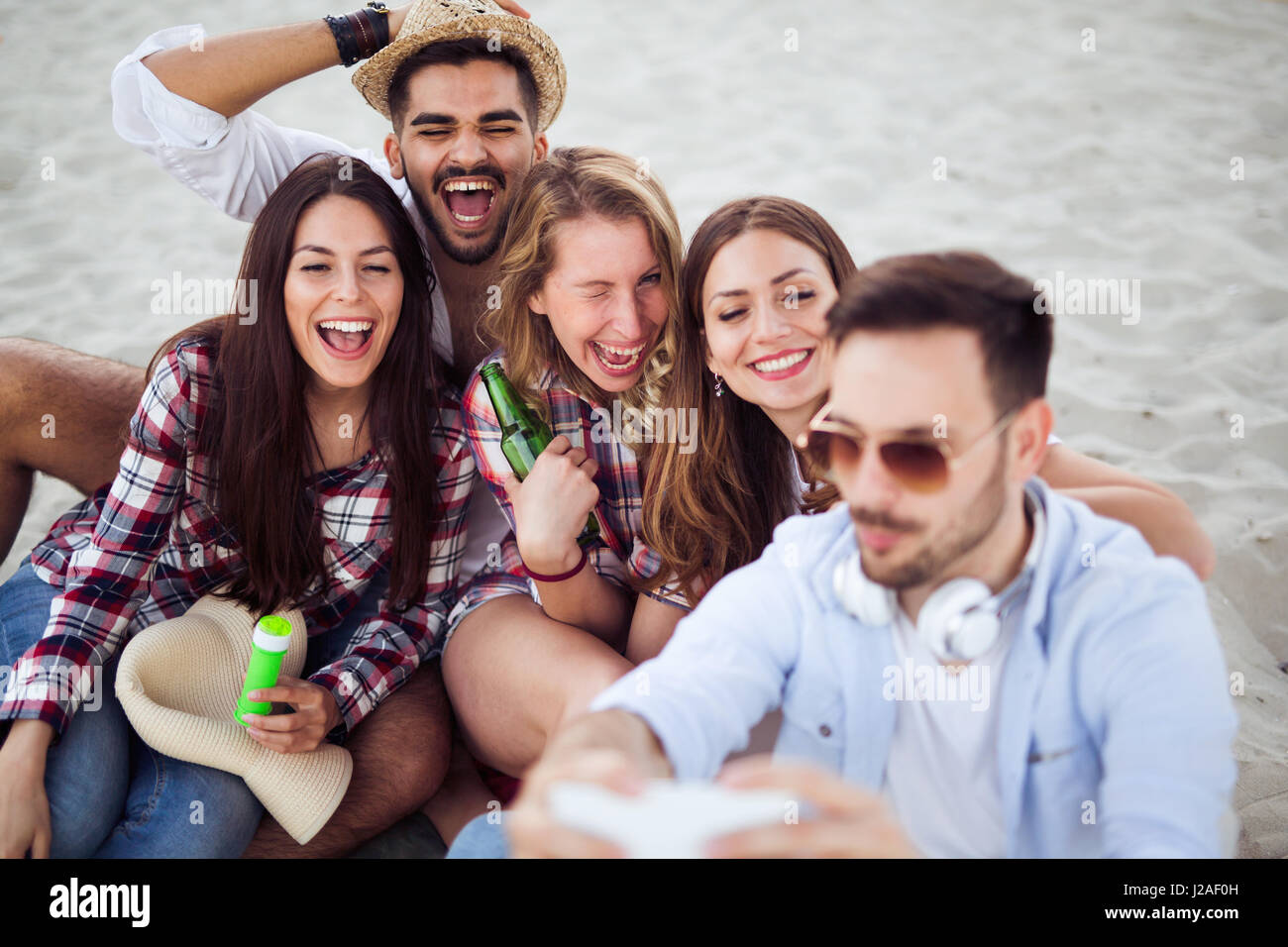 Dance party women fun in hi-res stock photography and images - Alamy