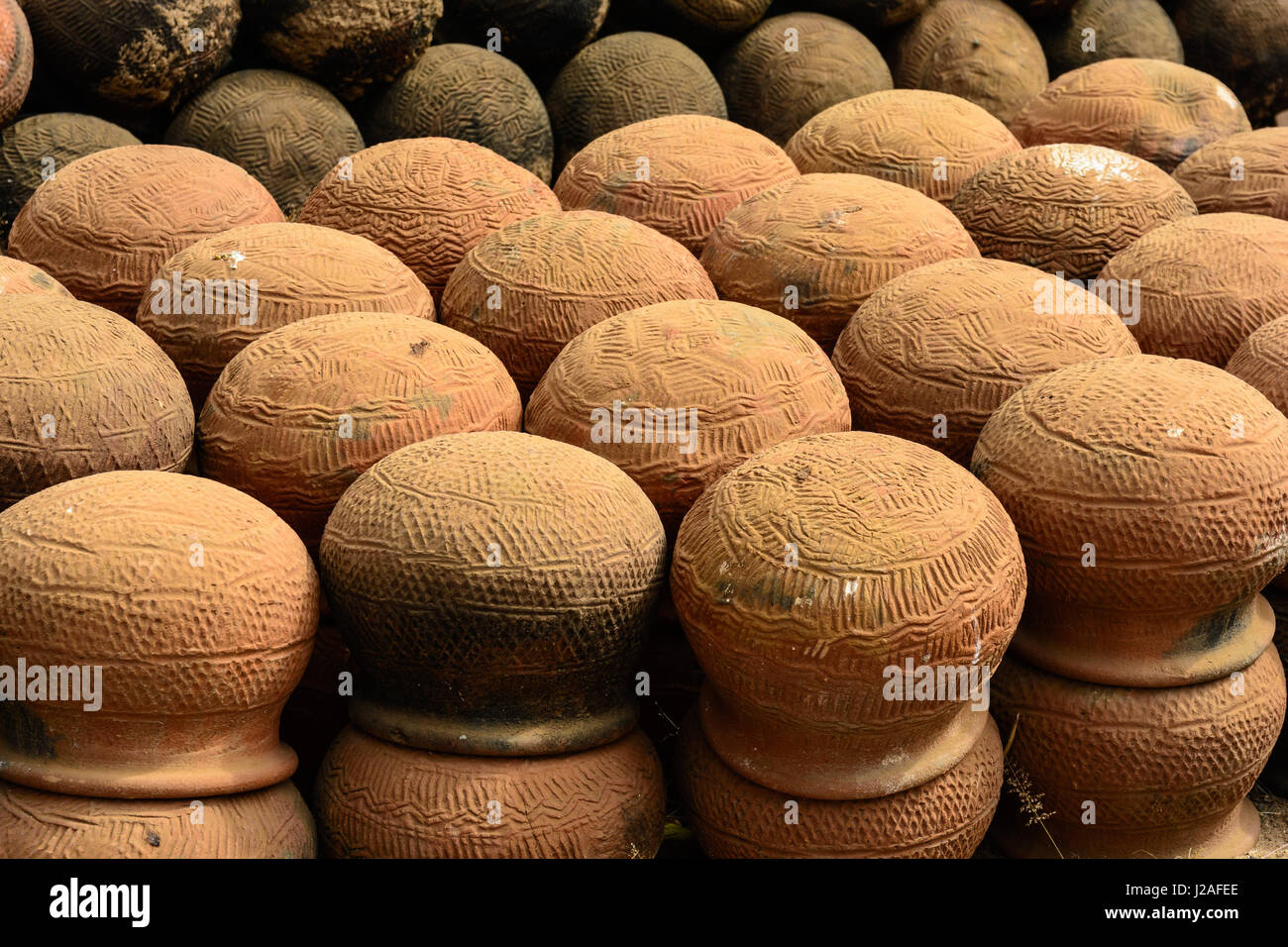 Myanmar (Burma), Mandalay region, Taungtha, palm sugar and liquor