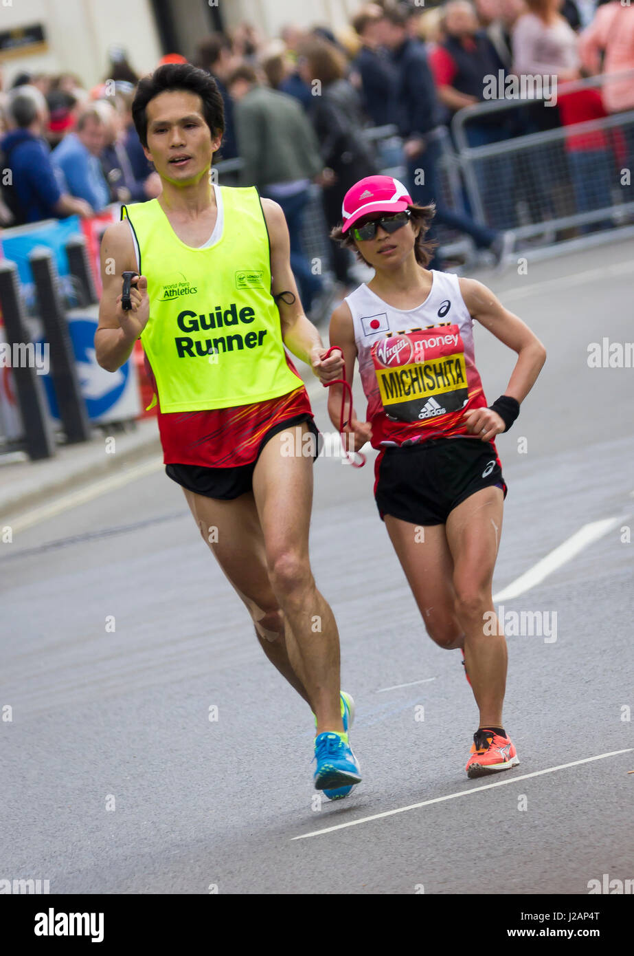 St Jame's Park, London,UK. 23rd April, 2017. Thousands take part in the 37th London Marathon Stock Photo