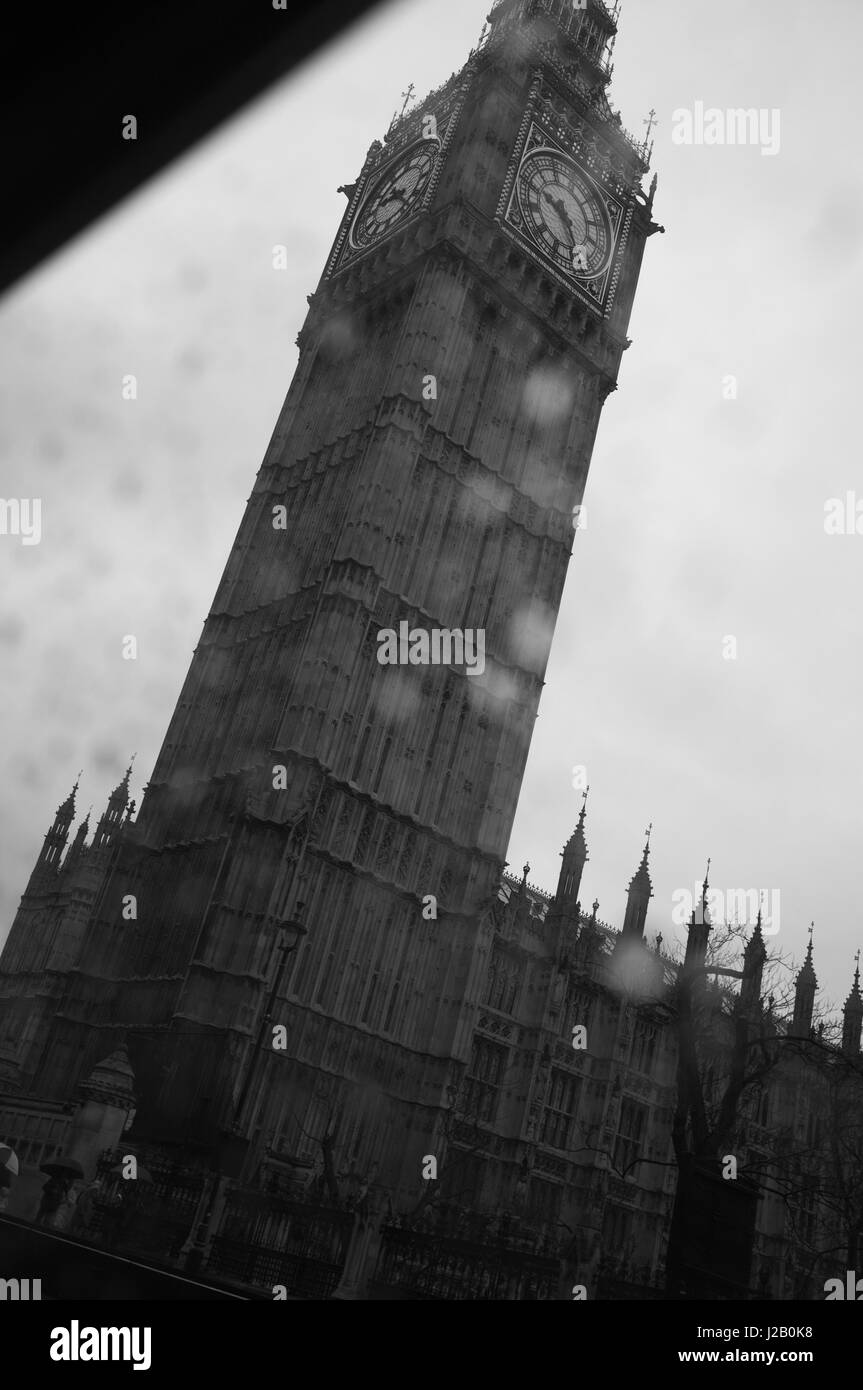 Low angle view of Big Ben seen through vehicle window, London, England, UK Stock Photo