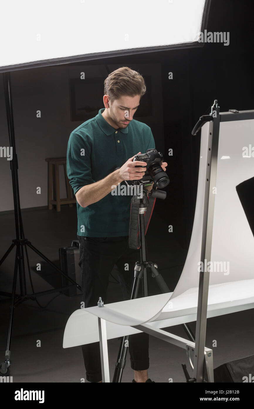 Photography studio backdrop hi-res stock photography and images - Alamy