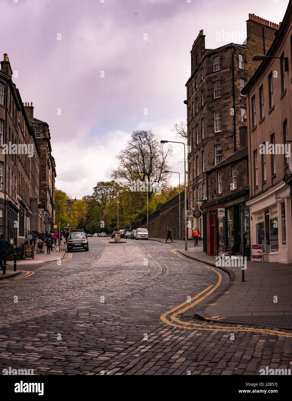 Circus Place, Edinburgh Scotland in spring time Stock Photo Alamy