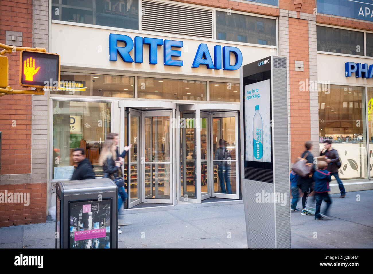 A store in the Rite Aid drugstore chain in New York on Sunday, April 23, 2017. The Federal Trade Commission is considering fling a lawsuit to block the Walgreens Boots Alliance-Rite Aid acquisition. Rite Aid is scheduled to release first-quarter earnings son April 27. (© Richard B. Levine) Stock Photo