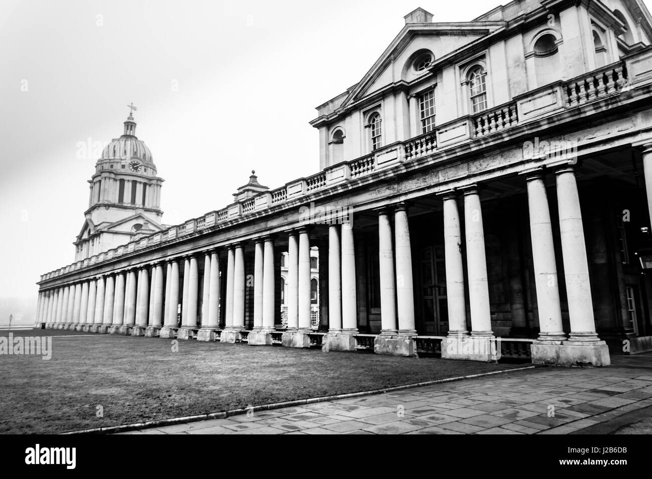 Kings college london architecture Black and White Stock Photos & Images ...