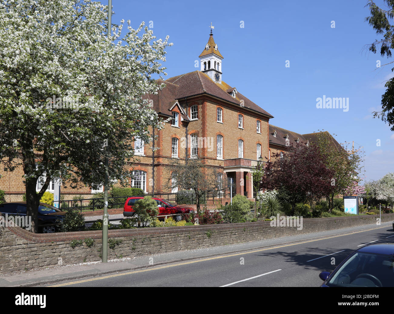 Hospital in surrey hires stock photography and images Alamy