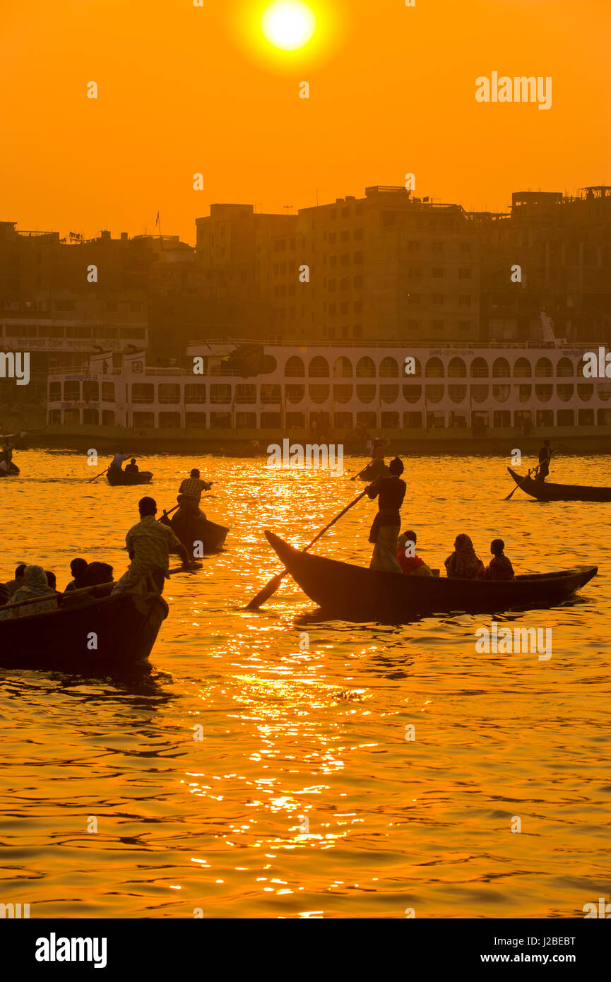 Rowing boats in the busy harbor of Dhaka in the setting sun, Bangladesh, Asia Stock Photo Alamy
