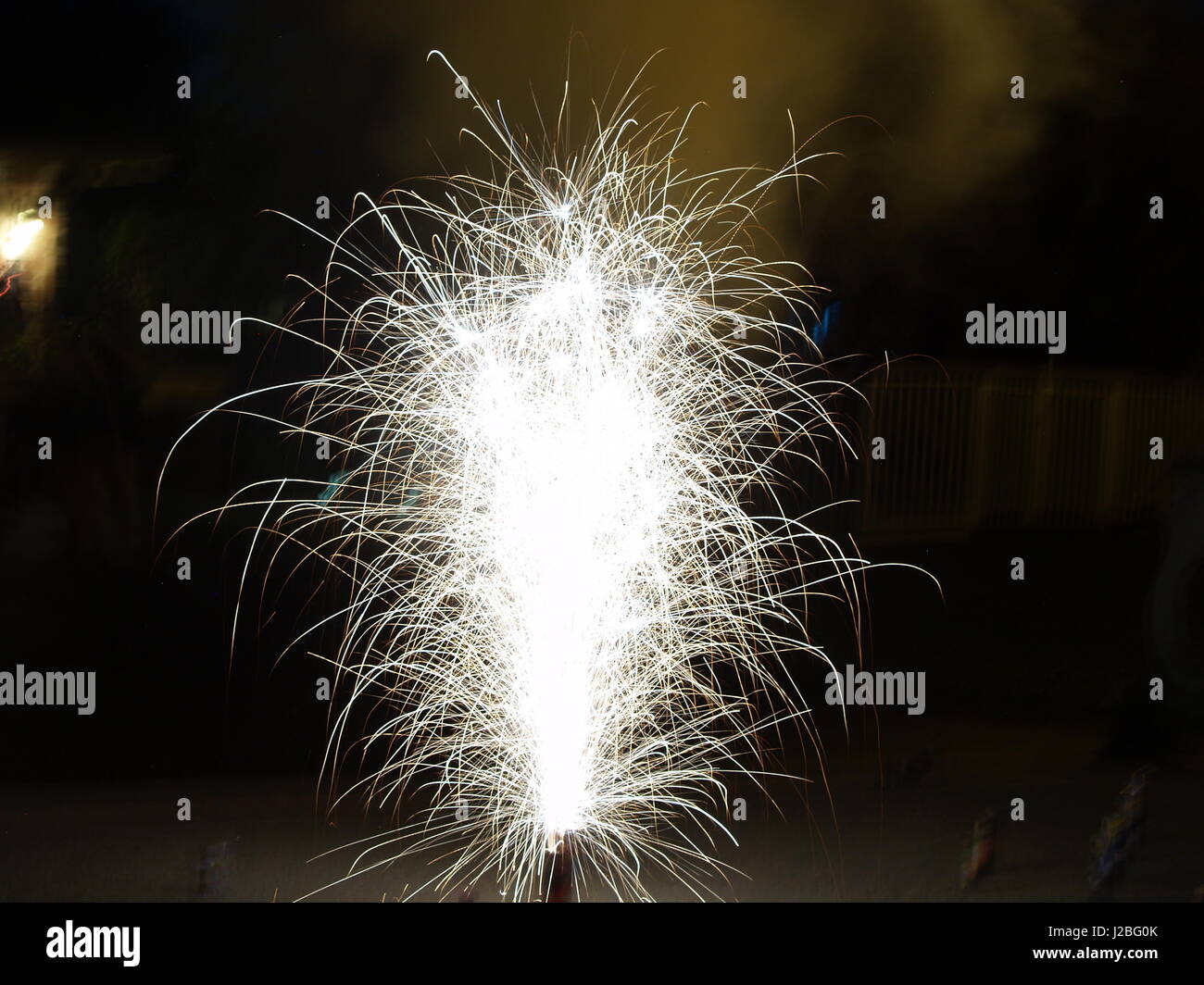 Bottle rockets fireworks hires stock photography and images Alamy