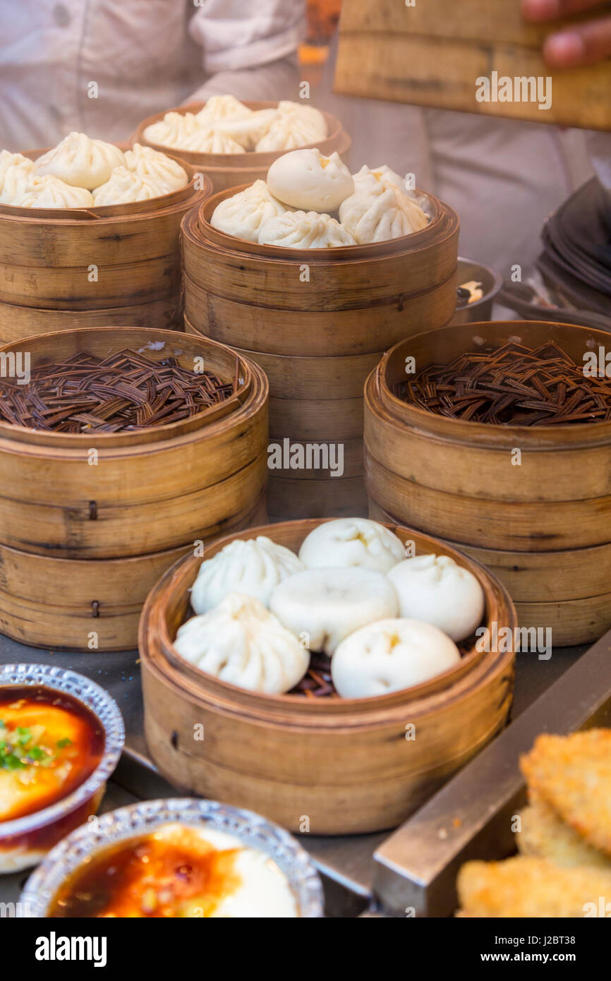 Steamed buns or dumplings, Donghuamen Night Market, Wangfujing, Beijing, China Stock Photo