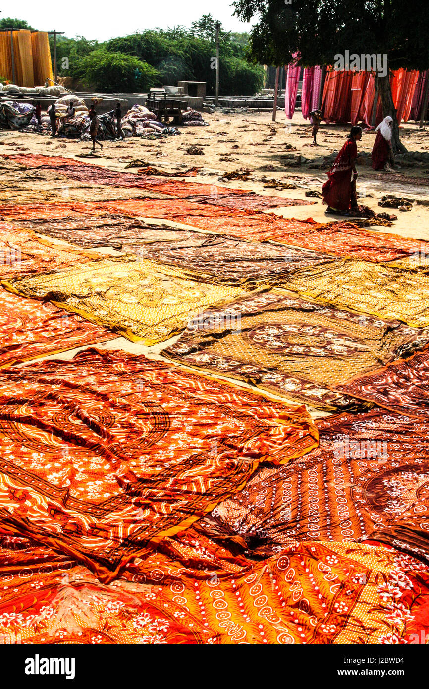 Jaipur, Rajasthan, India. Field of Block Prints lay flat, drying in the sun Stock Photo