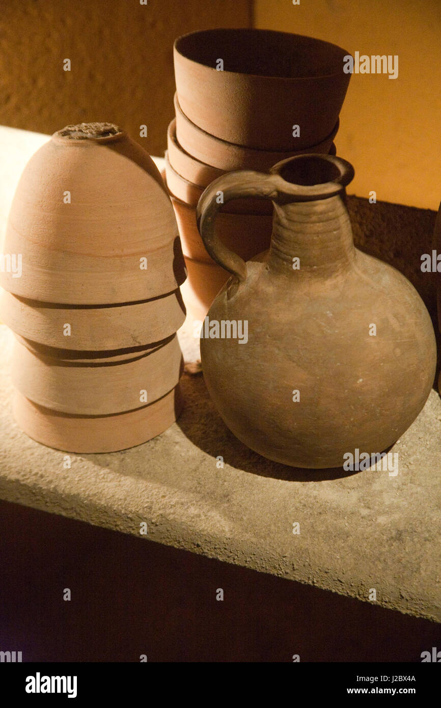 Israel ancient pottery hires stock photography and images Alamy