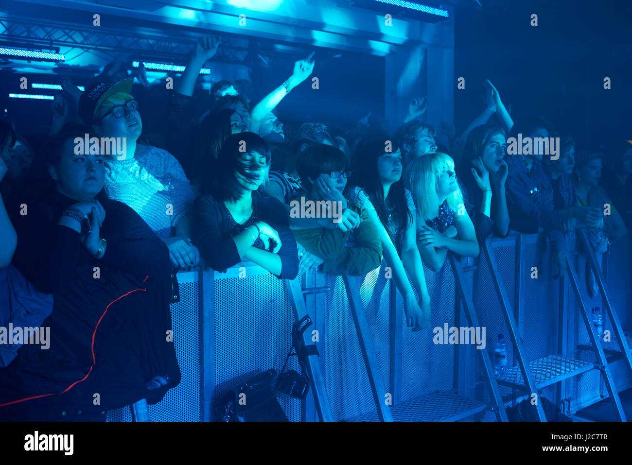 Crowds of groupies in awe of their bands at the BBC Radio 6 Festival,  Salford - Manchester Stock Photo - Alamy