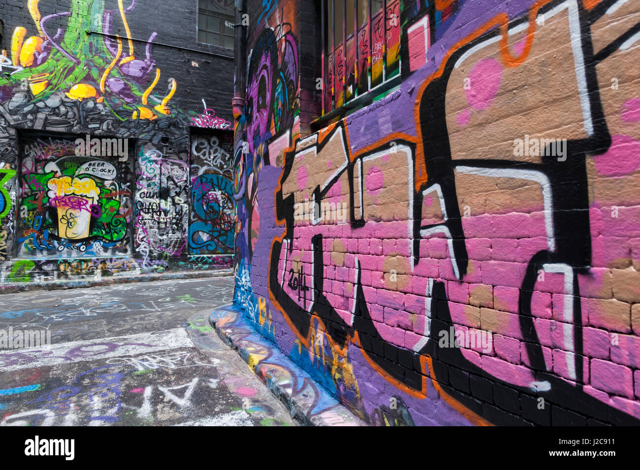 Australia, Victoria, Melbourne, Hosier Lane, streetside graffiti gallery (Editorial Use Only) Stock Photo