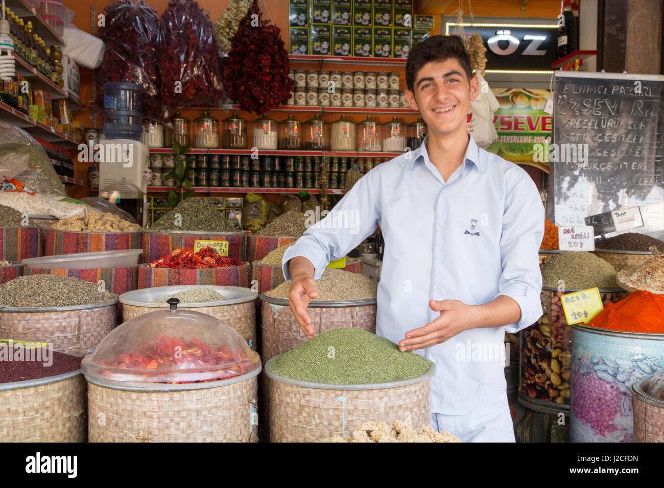 Turkey, Gaziantep, Medina, Spice market, spice shops in old bazaar of