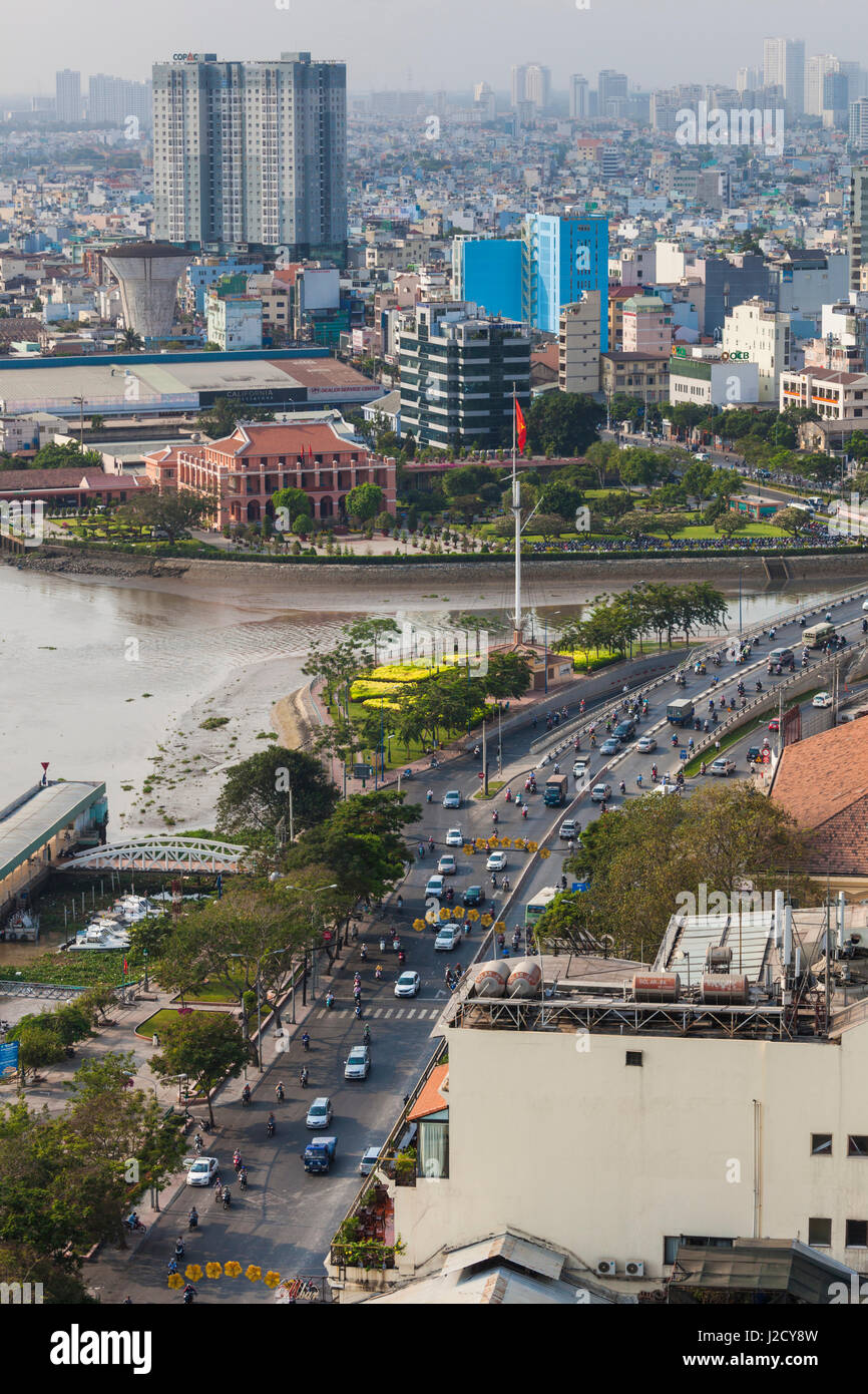 Ton duc thang avenue hi-res stock photography and images - Alamy