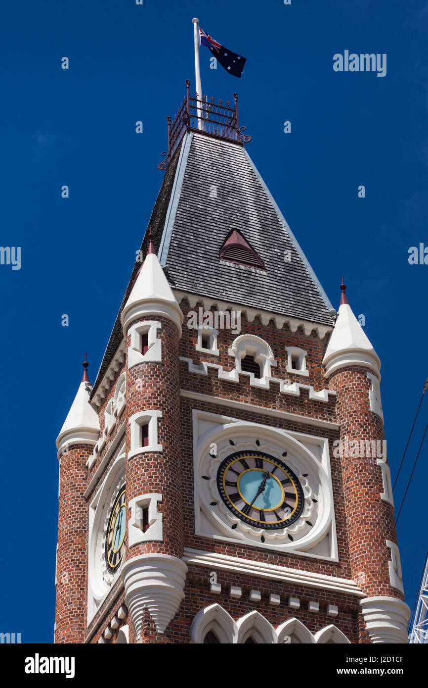 Perth town hall clock hires stock photography and images Alamy