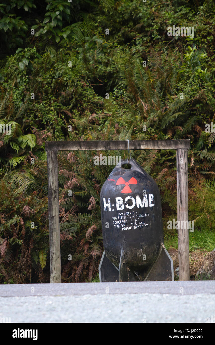 An H-Bomb statue in Milford Sound's Hollyford Valley, New Zealand Stock Photo