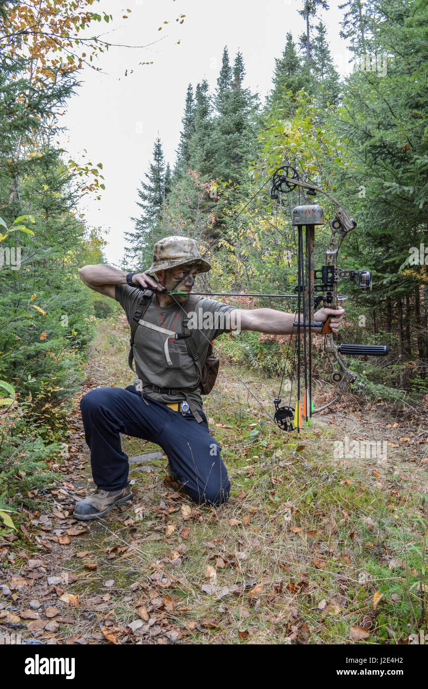 Hunting With Bow And Arrow Stock Photos & Hunting With Bow And Arrow