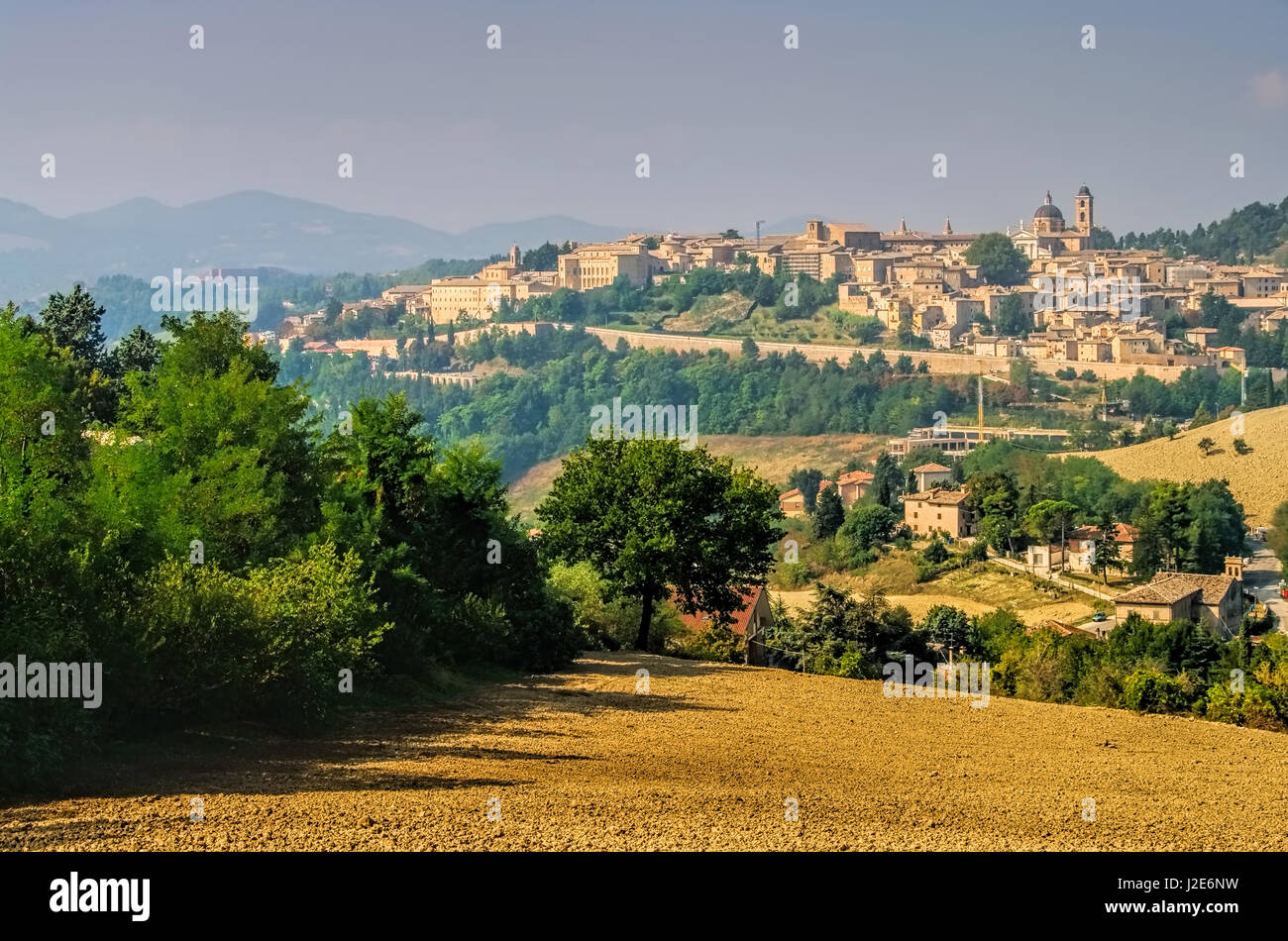 Urbino skyline hi-res stock photography and images - Alamy