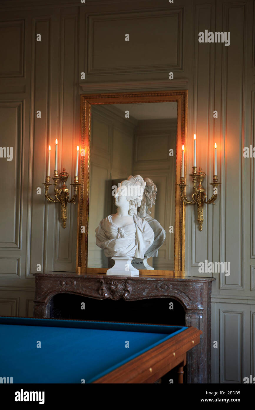 A bust of Marie Antoinette on display at the Petit Trianon, Marie Antoinette's private residence in the grounds of the Palace of Versailles, on the outskirts of Paris, France. Stock Photo