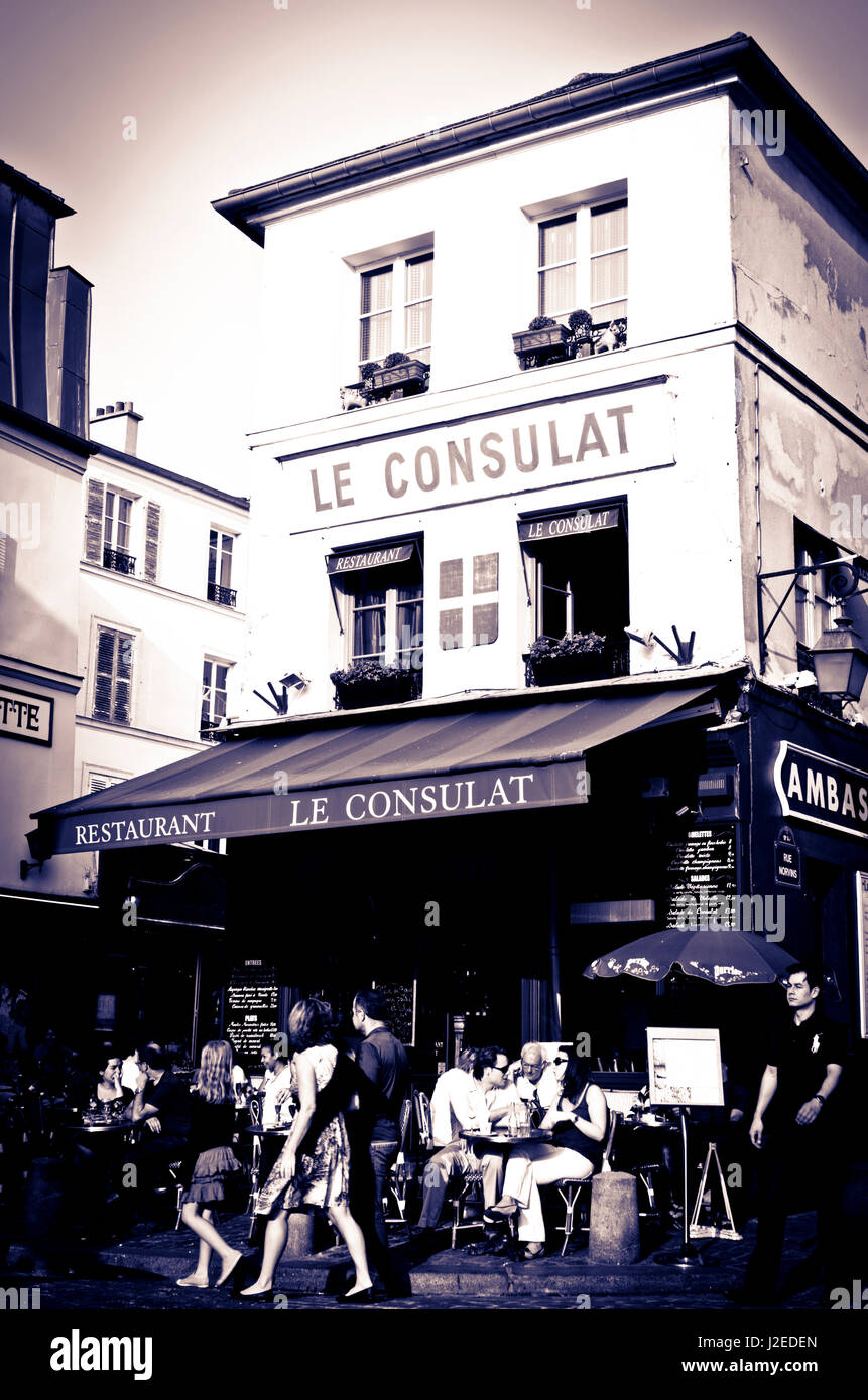 Le Consulat Restaurant, Montmartre, Paris, France Stock Photo