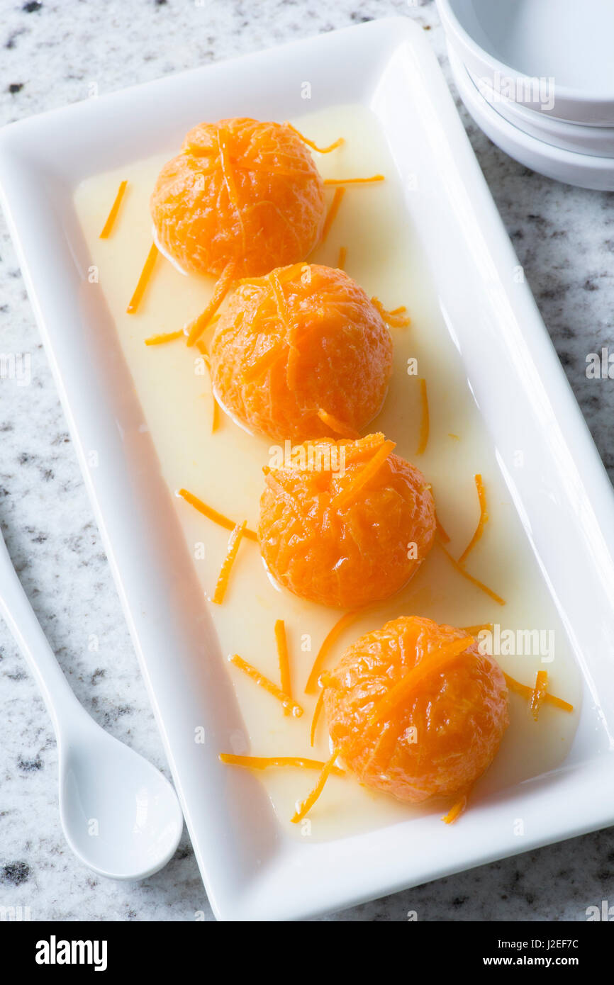 Clementines in syrup hires stock photography and images Alamy