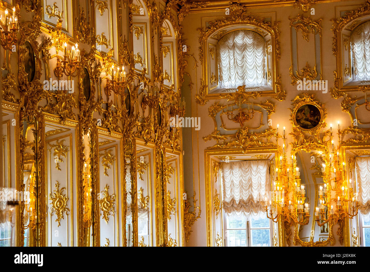 Peterhof Palace interior in Saint Petersburg, Russia, commissioned by Peter  the Great. Amazing staircase, walls and ceiling Stock Photo - Alamy