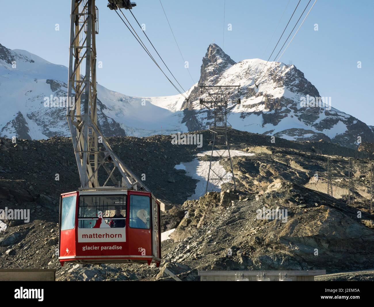 Switzerland, Zermatt, Trockener Steg, cable car to Matterhorn Glacier