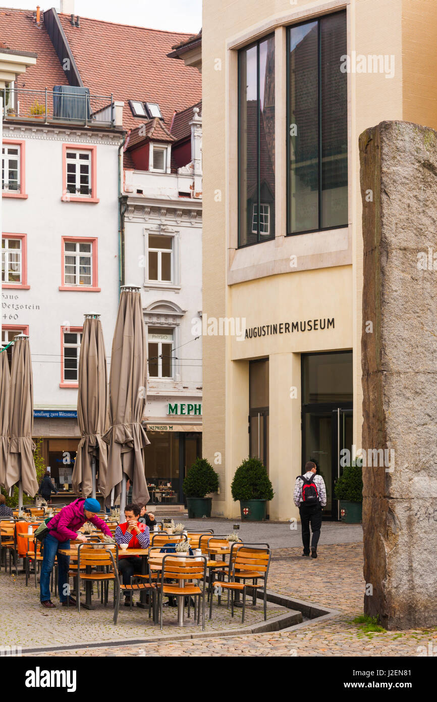 Germany, Baden-Wurttemburg, Black Forest, Freiburg-im-Breisgau, Altstadt, Old Town, cafe by the Augustiner Museum Stock Photo