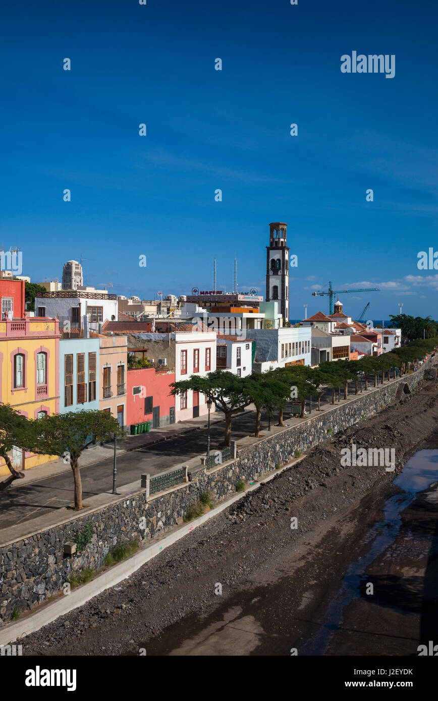 Spain, Canary Islands, Tenerife, Santa Cruz de Tenerife, buildings along the Barranco de los Santos river Stock Photo