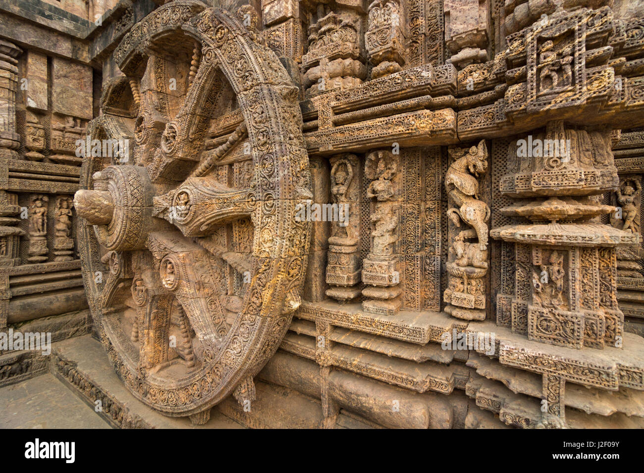 One of wheels of the chariot design of Konark temple Stock Photo