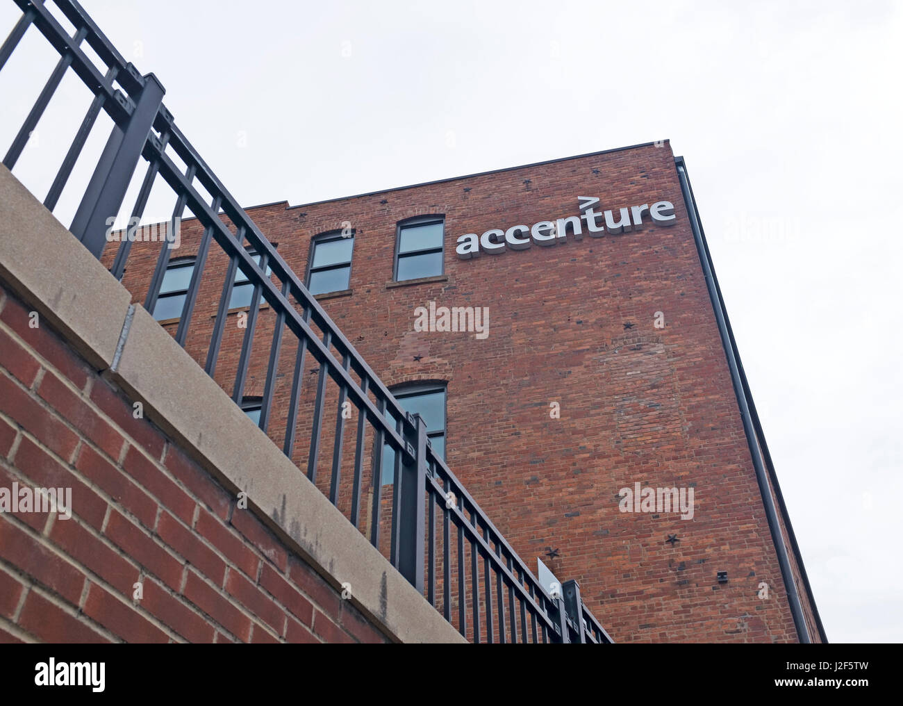 Accenture, the global business management and consulting firm, branch in Cleveland, Ohio, United States Stock Photo