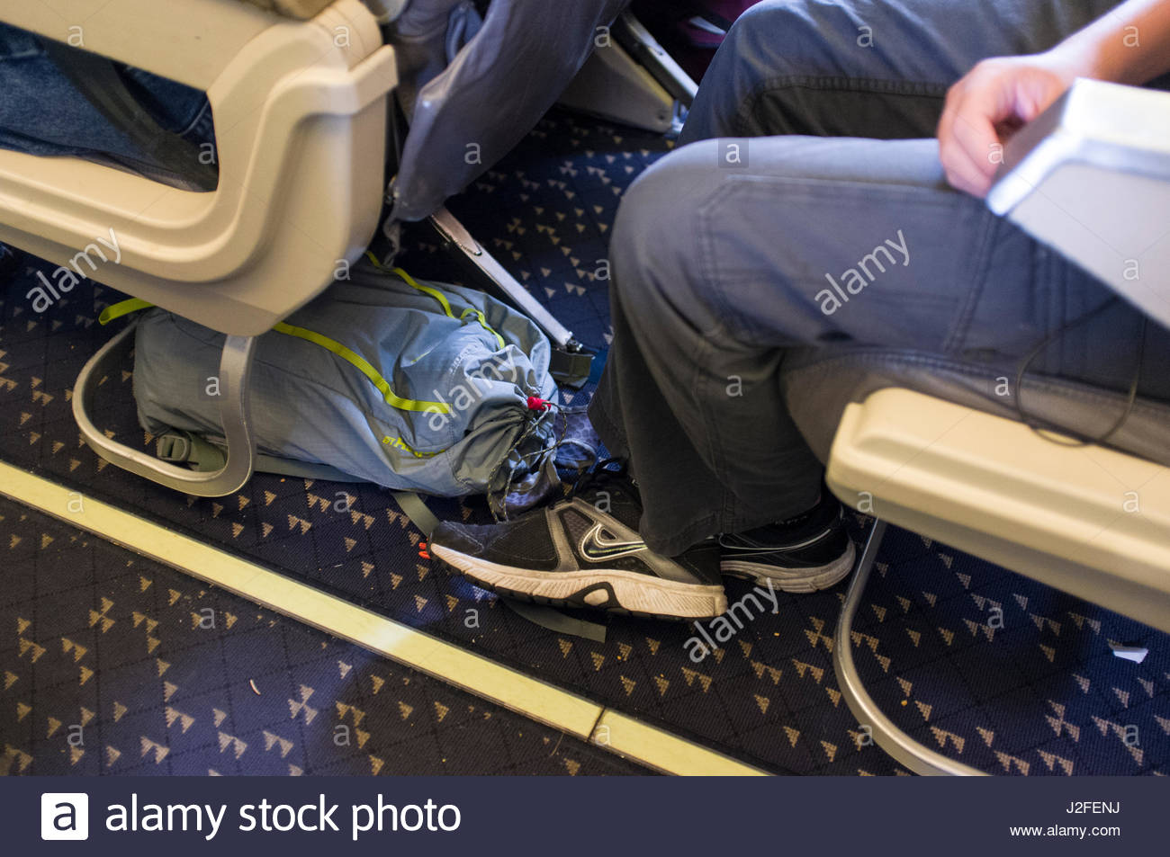 under seat bags for airlines
