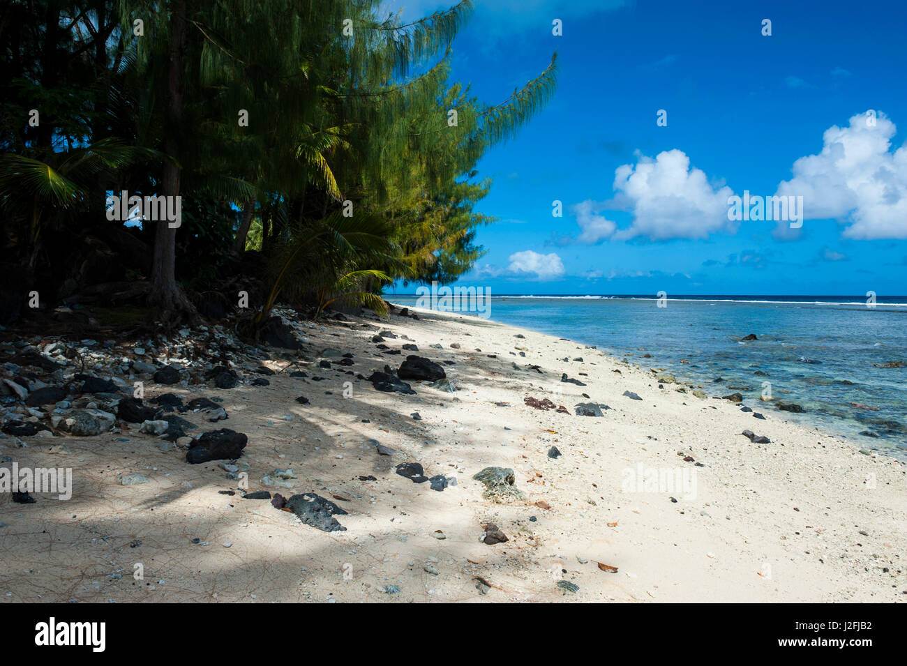 White sand beach in Tau Island, Manu