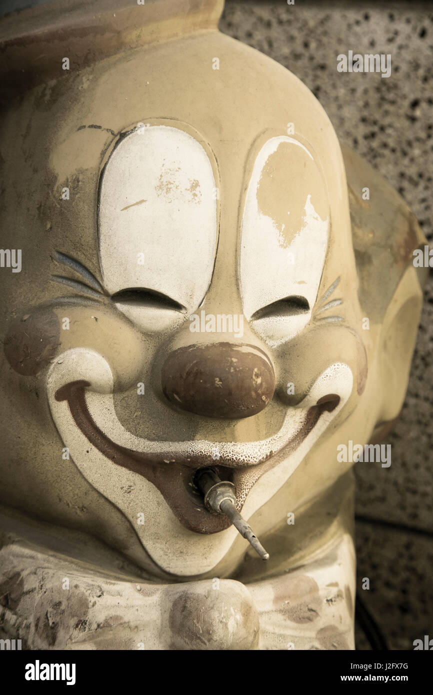 Vintage clown hi-res stock photography and images - Page 2 - Alamy