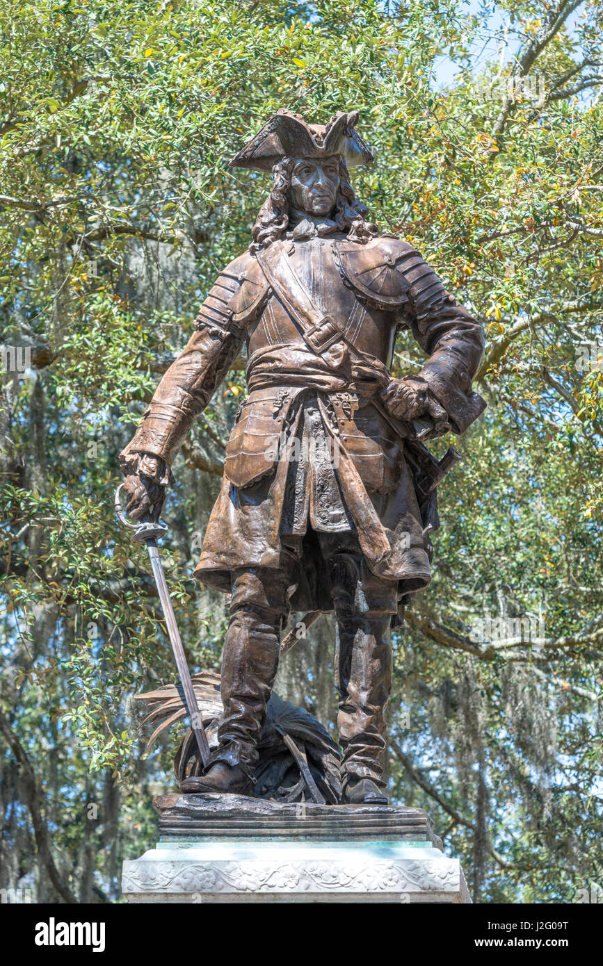 USA, Savannah, Oglethorpe statue in Chippewa Square (Large