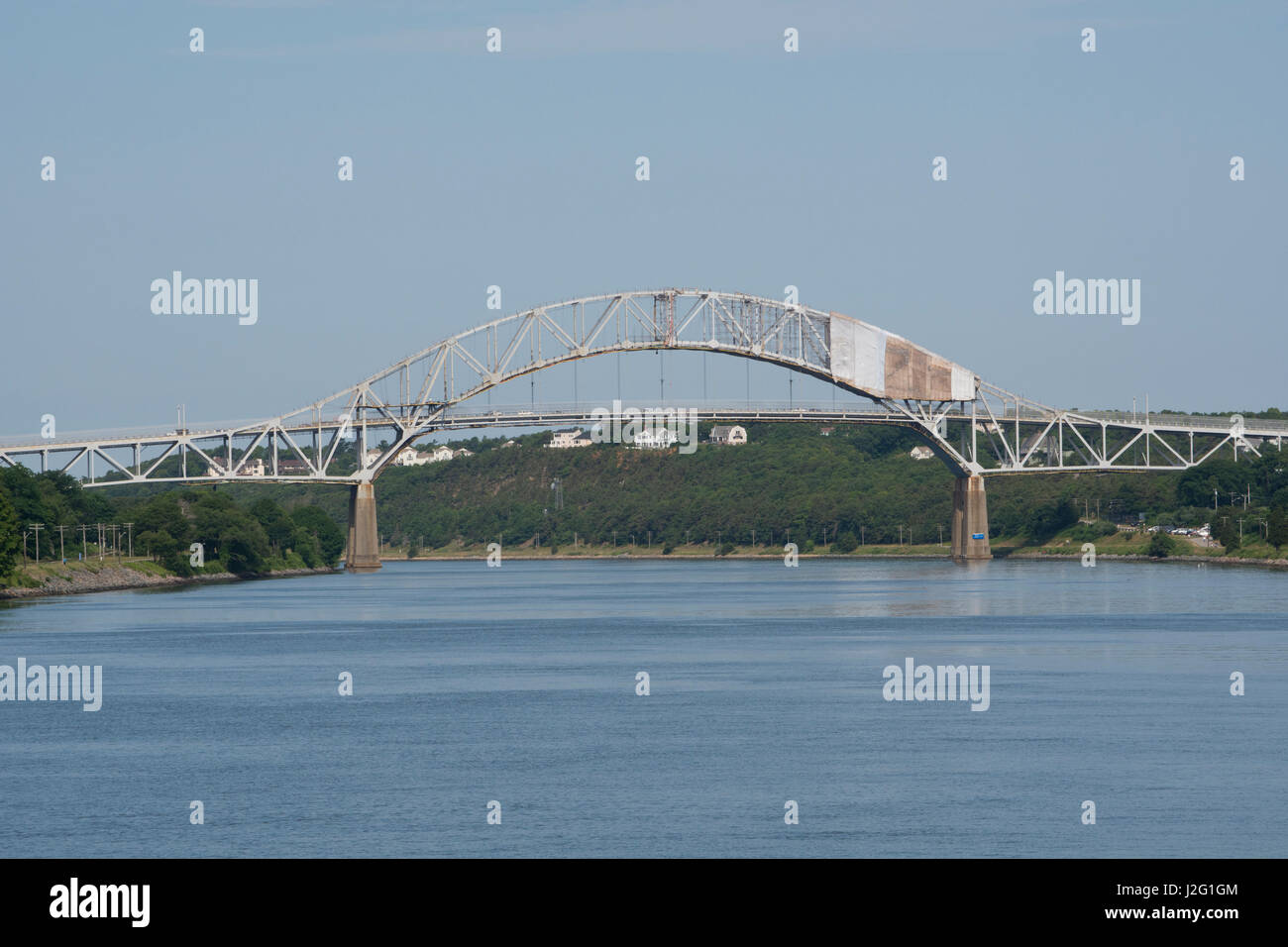 Massachusetts, Cape Cod, Atlantic Intracoastal Waterway. Cape Cod Canal, artificial waterway connecting Cape Cod Bay in the north to Buzzards Bay in the south. Sagamore Bridge. Stock Photo