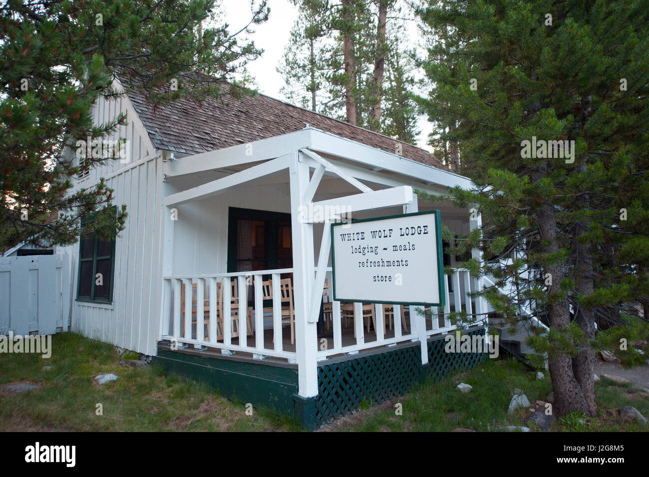 USA, California, Yosemite National Park, White Wolf Lodge dining Room and Store Stock Photo