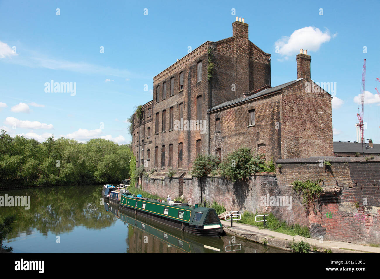Regents canal london warehouse hi-res stock photography and images - Alamy