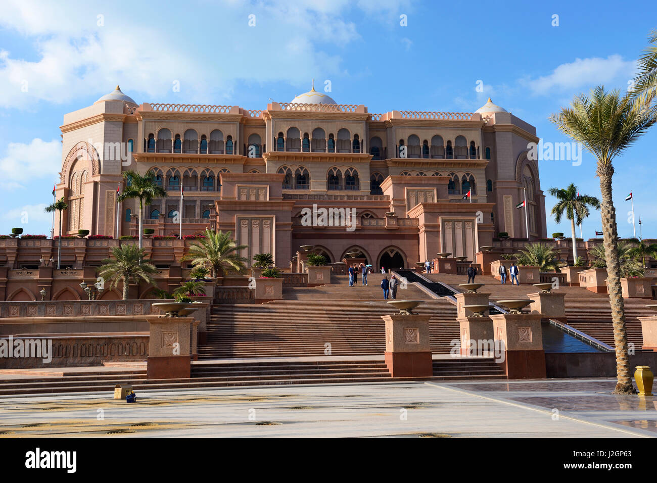 Emirates palace hotel abu dhabi hires stock photography and images Alamy