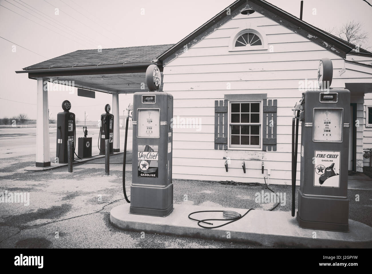 Black and white image of an antique gas station, Dwight, Illinois, USA. Route 66 Stock Photo