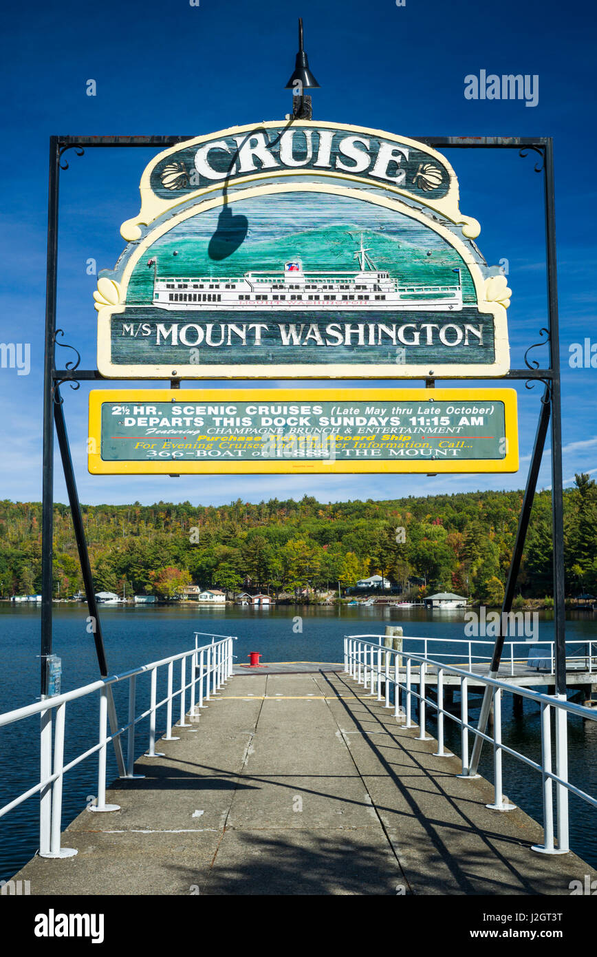 USA, New Hampshire, Lake Winnipesaukee, Alton Bay, dock for the MS Mount Washington steamship Stock Photo