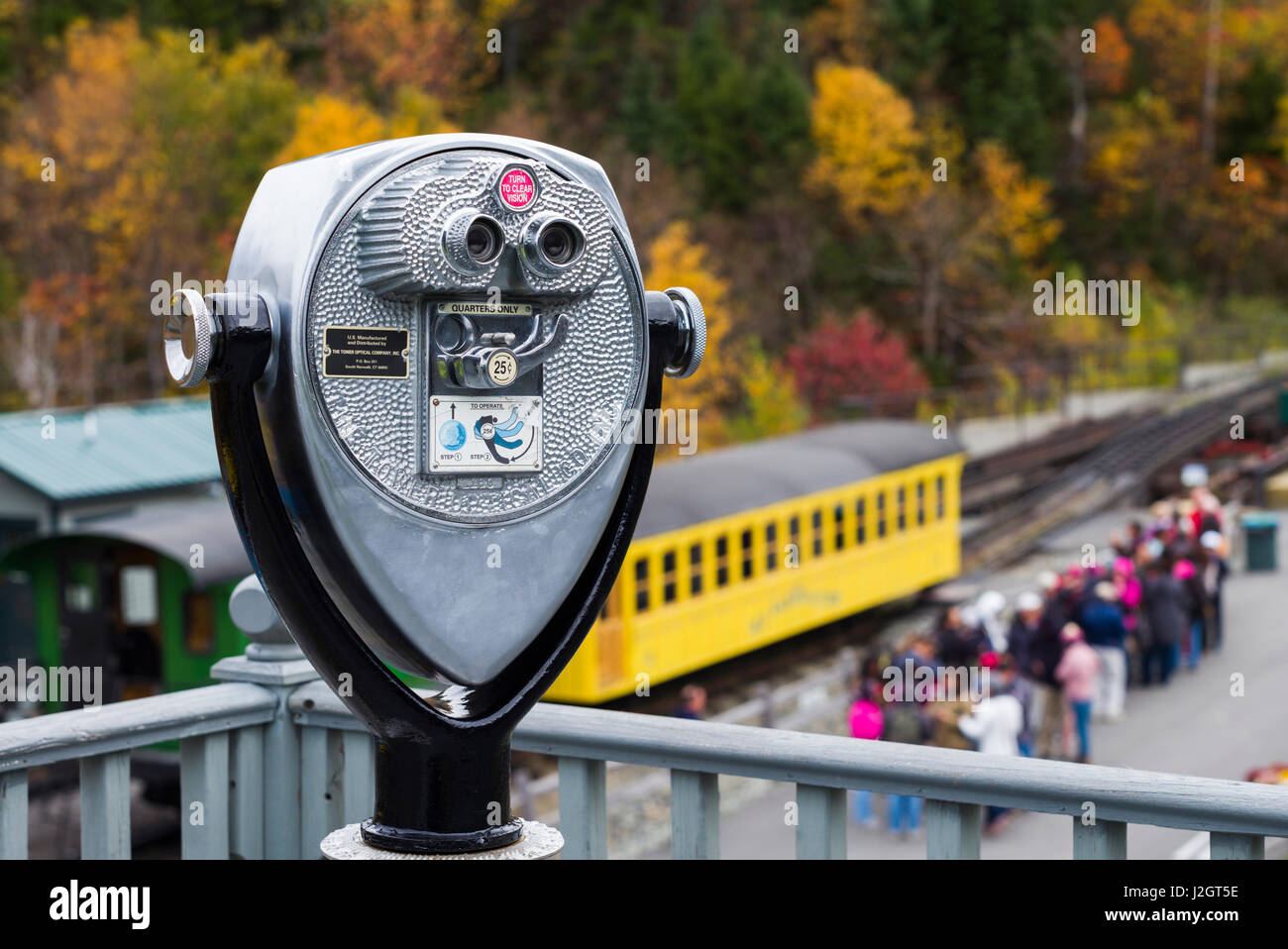 USA, New Hampshire, White Mountains, Bretton Woods, Mount Washington Cog Railway, viewing binoculars Stock Photo