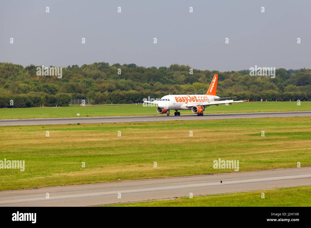 HAMBURG, GERMANY SEPTEMBER 08 EasyJet Airline Airbus A319111 takes