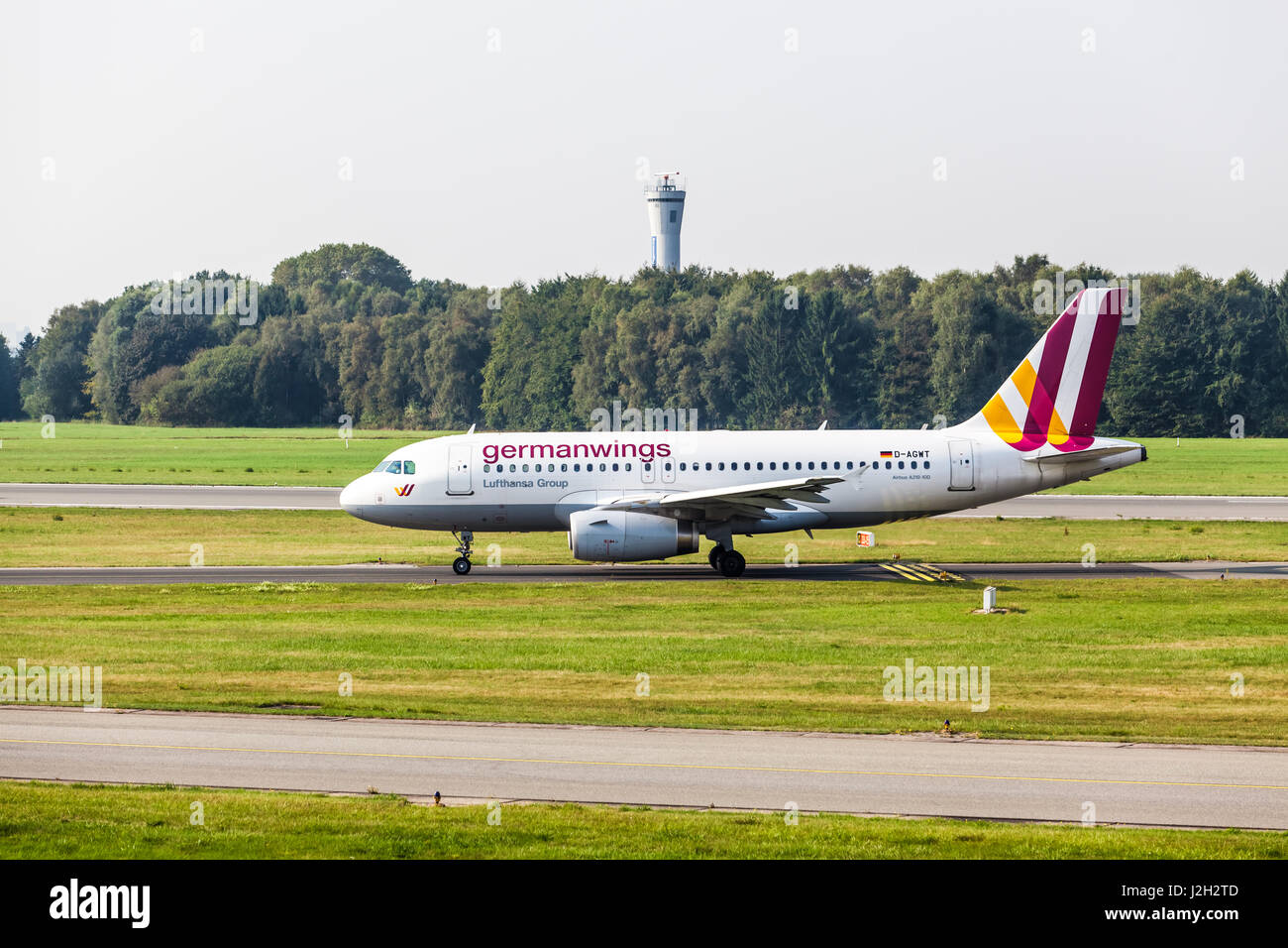 HAMBURG, GERMANY SEPTEMBER 08 Airbus A319100 Germanwings lands at