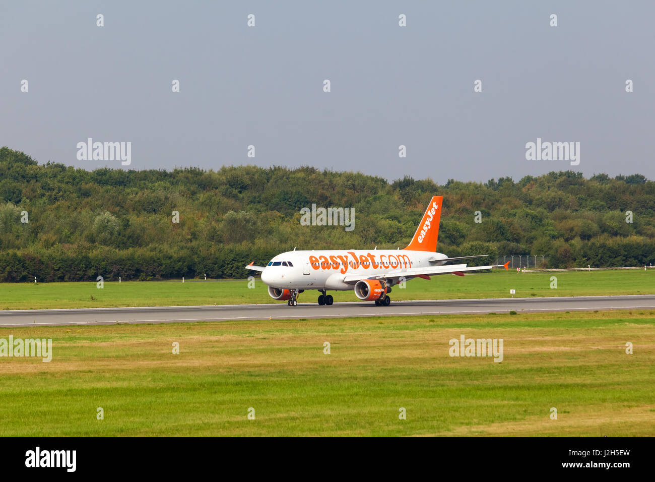 HAMBURG, GERMANY SEPTEMBER 08 EasyJet Airline Airbus A319111 takes