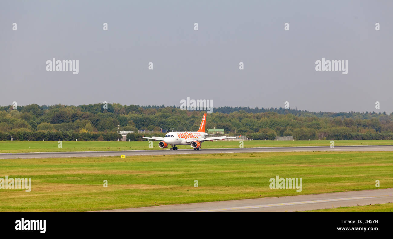 HAMBURG, GERMANY SEPTEMBER 08 EasyJet Airline Airbus A319111 takes