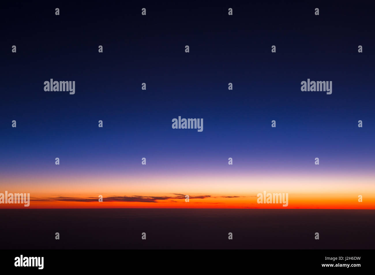 Beautiful dark dramatic sky hi-res stock photography and images - Alamy