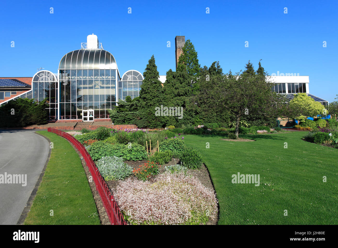 Queens park leisure centre hires stock photography and images Alamy